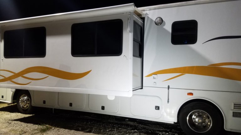 Read more about the article RV Stripes, graphics installation and signs